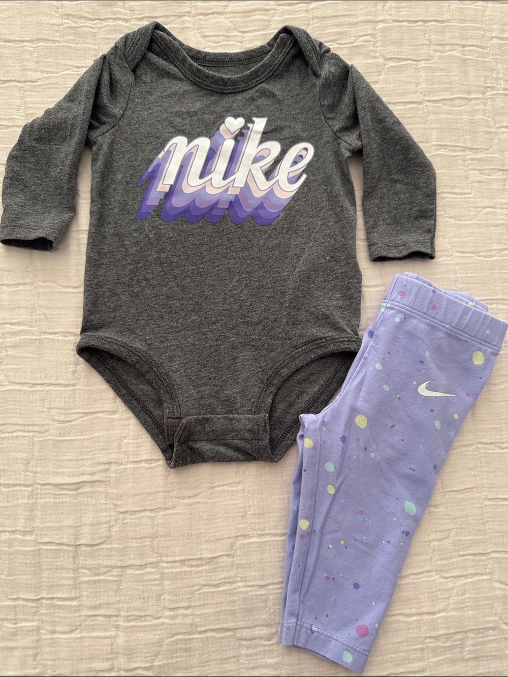 Nike Infant Girl 2 Pc Bodysuit and Leggings - Charcoal/Lavender, Size 6 mos